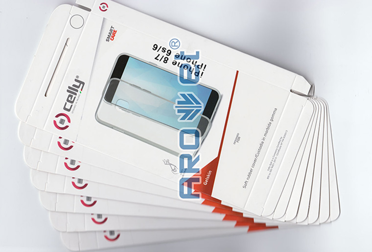 bwin必赢亚洲SP-9022喷码机在手机外包装盒上赋码